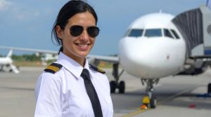 how to become a pilot in canada