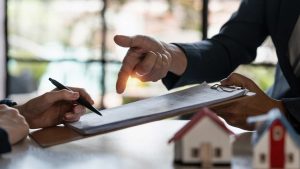 How Does 72 Sold Compare to Traditional Real Estate Brokerages