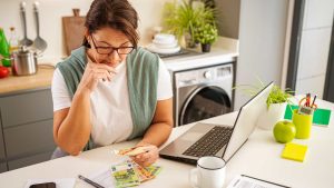 How Does Income Growth Impact Canada's Cost of Living